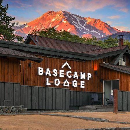 Basecamp Lodge Mount Shasta Esterno foto